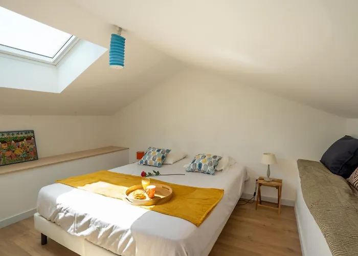 La Pierre Fleurie By Interhome بيت للعطل *