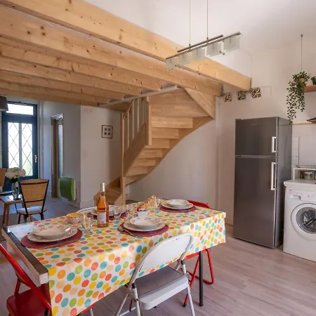 Сasa de vacaciones La Pierre Fleurie By Interhome *