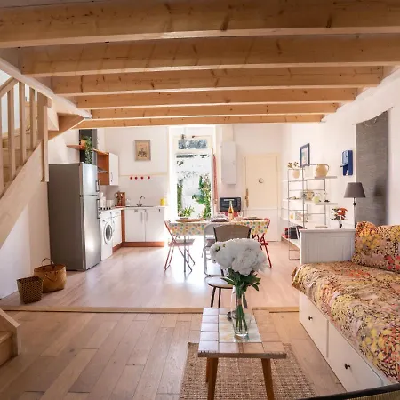 La Pierre Fleurie By Interhome בית נופש פורניק