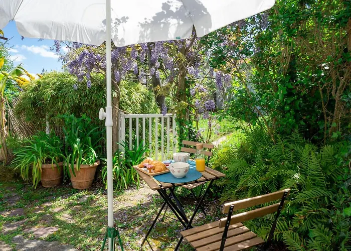 Semesterbostad La Pierre Fleurie By Interhome *