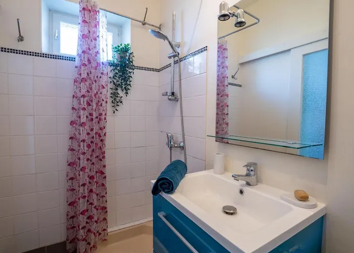 La Pierre Fleurie By Interhome Pornic