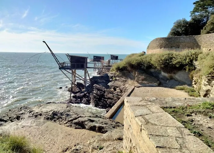 Semesterbostad La Pierre Fleurie By Interhome